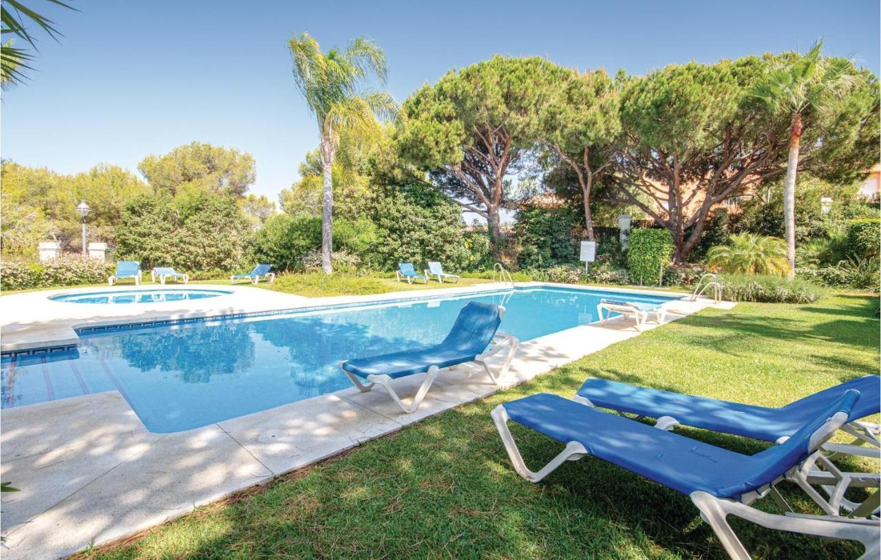 Beautiful Apartment In Marbella-Cabopino With 2 Bedrooms, Wifi And Outdoor Swimming Pool Esterno foto